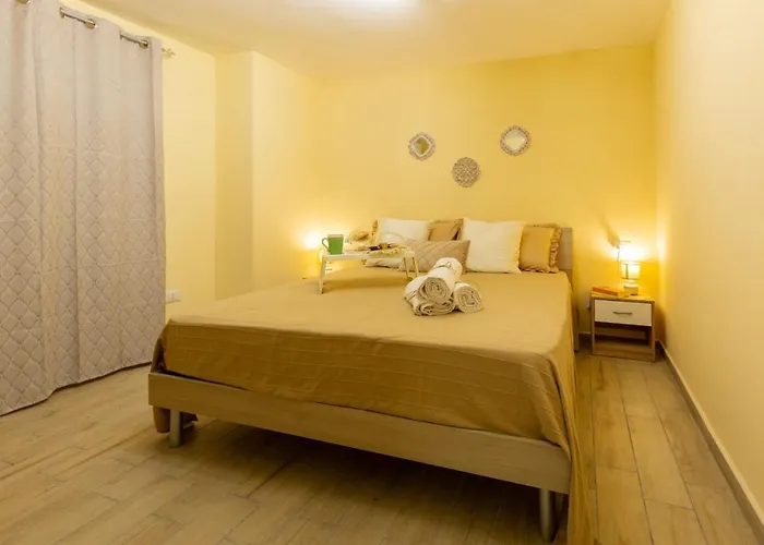 Lucon House Lägenhet *